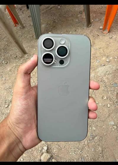 Apple iPhone 16 Pro