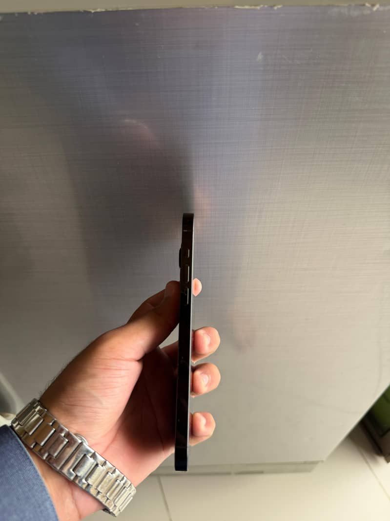 Apple iPhone 14 Pro Max 3