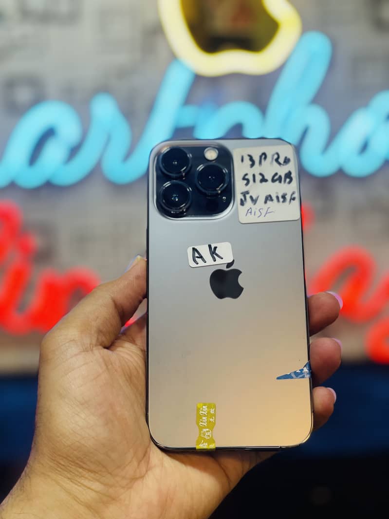 Apple iPhone 13 Pro 2