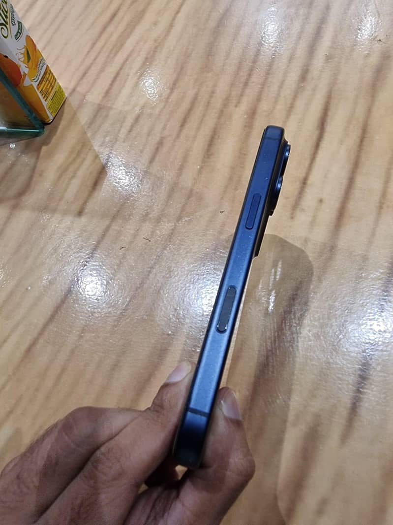 Apple iPhone 17 Pro 0