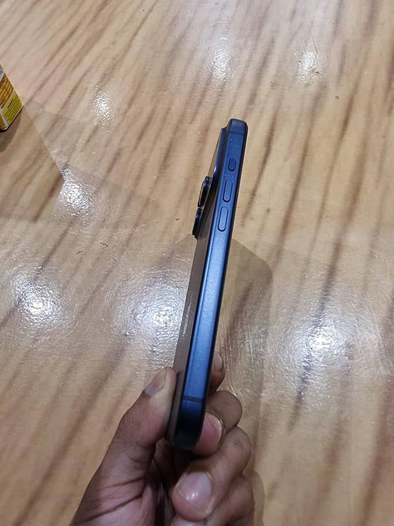 Apple iPhone 17 Pro 1