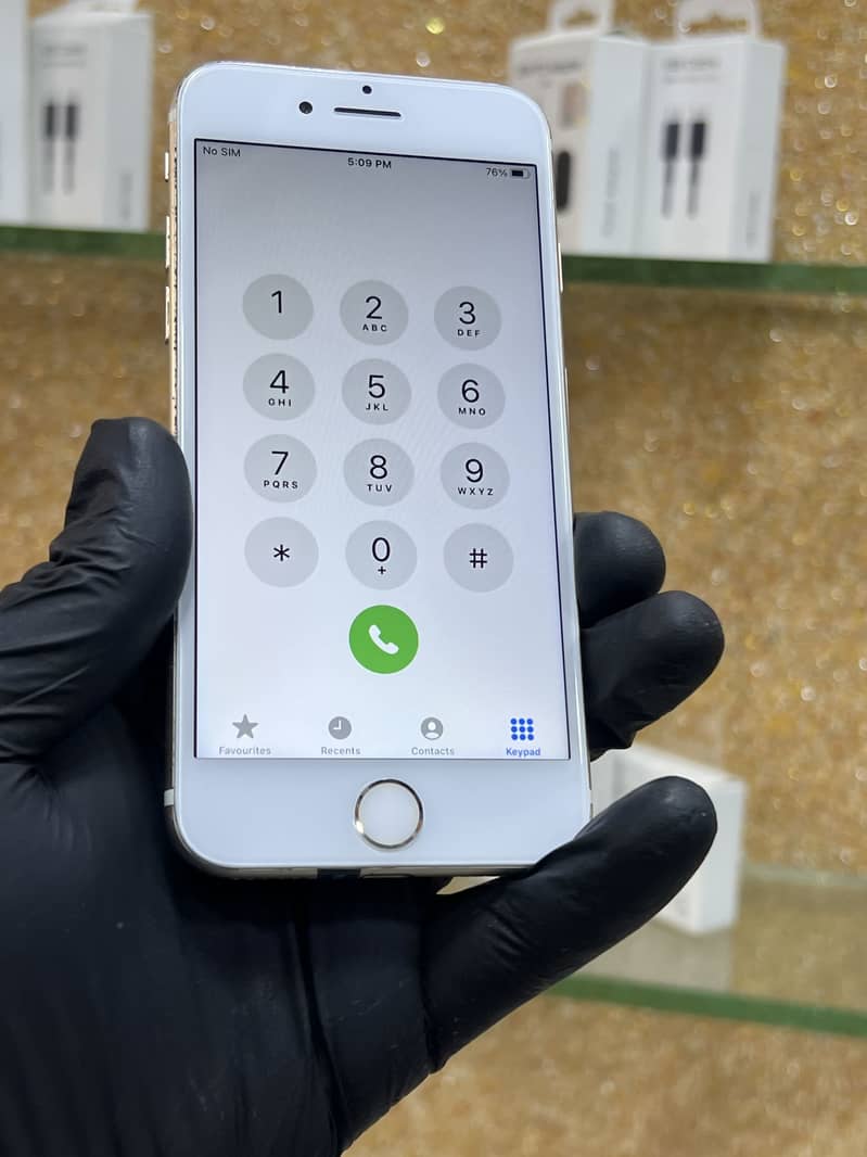 Apple iPhone 7 6
