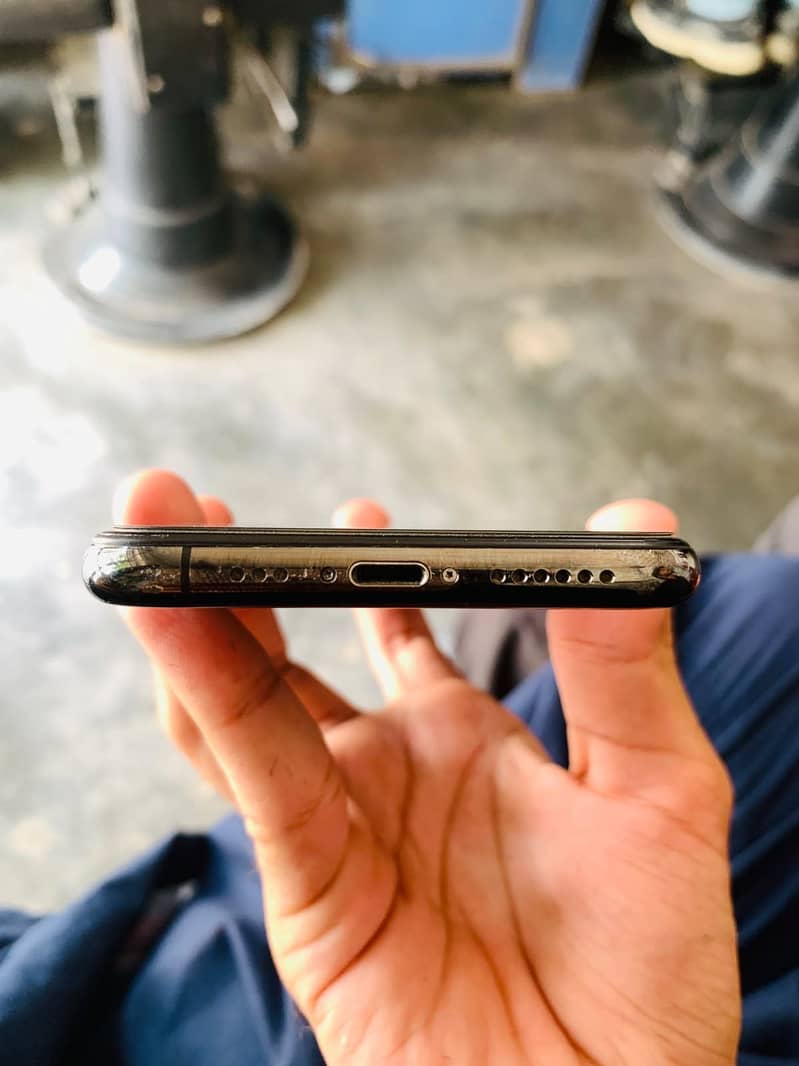 iPhone XS sim work 4