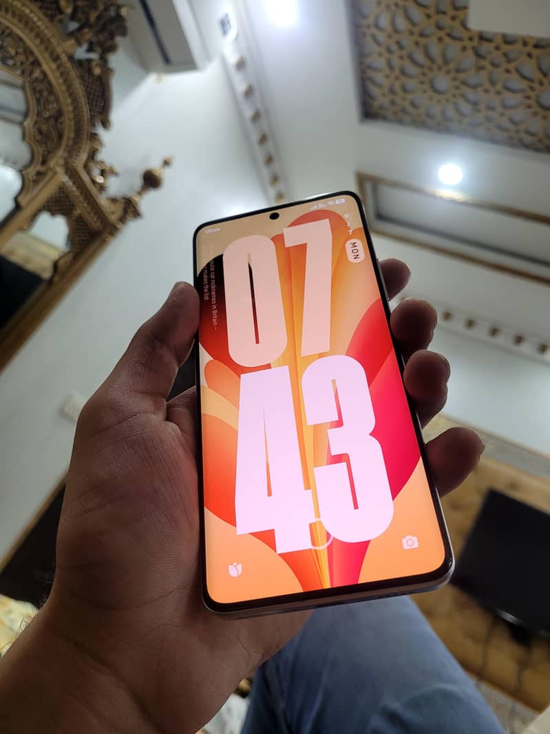 Xiaomi Redmi Note 13 Pro Plus 2