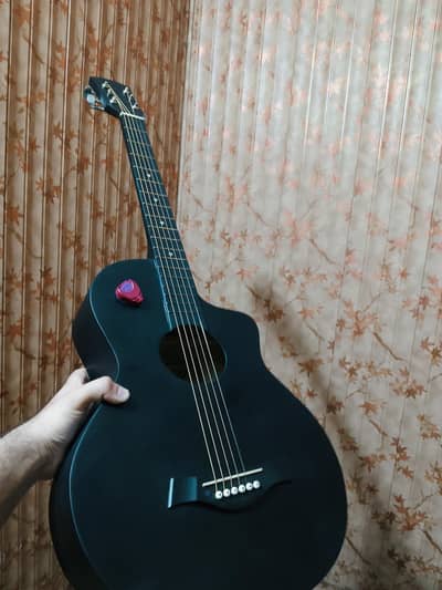 Acoustic guitar with assesories for sale /0320/62/85/321