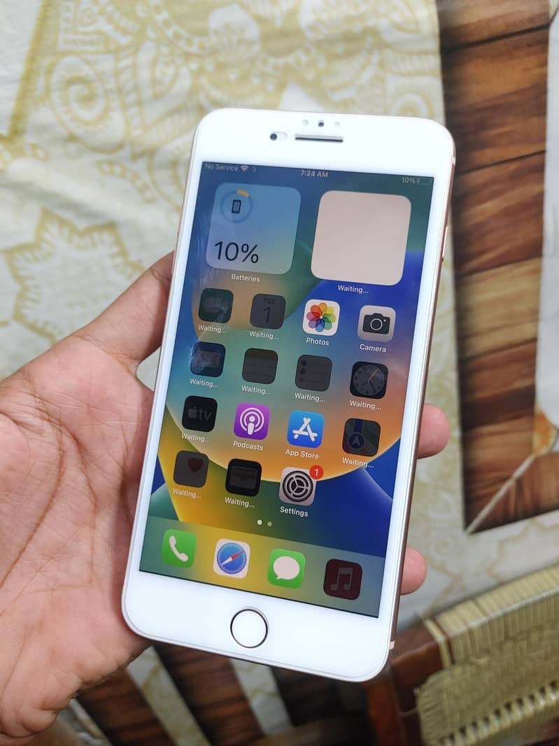 Apple iPhone 8 Plus 3