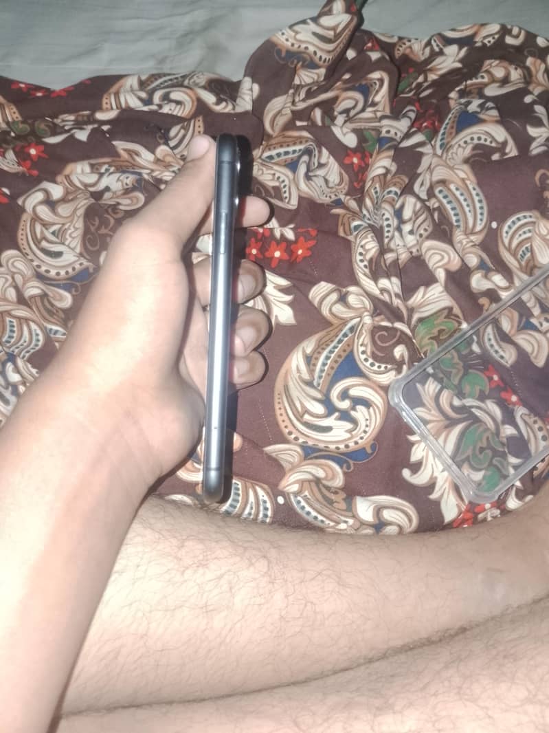 Apple iPhone 11 1