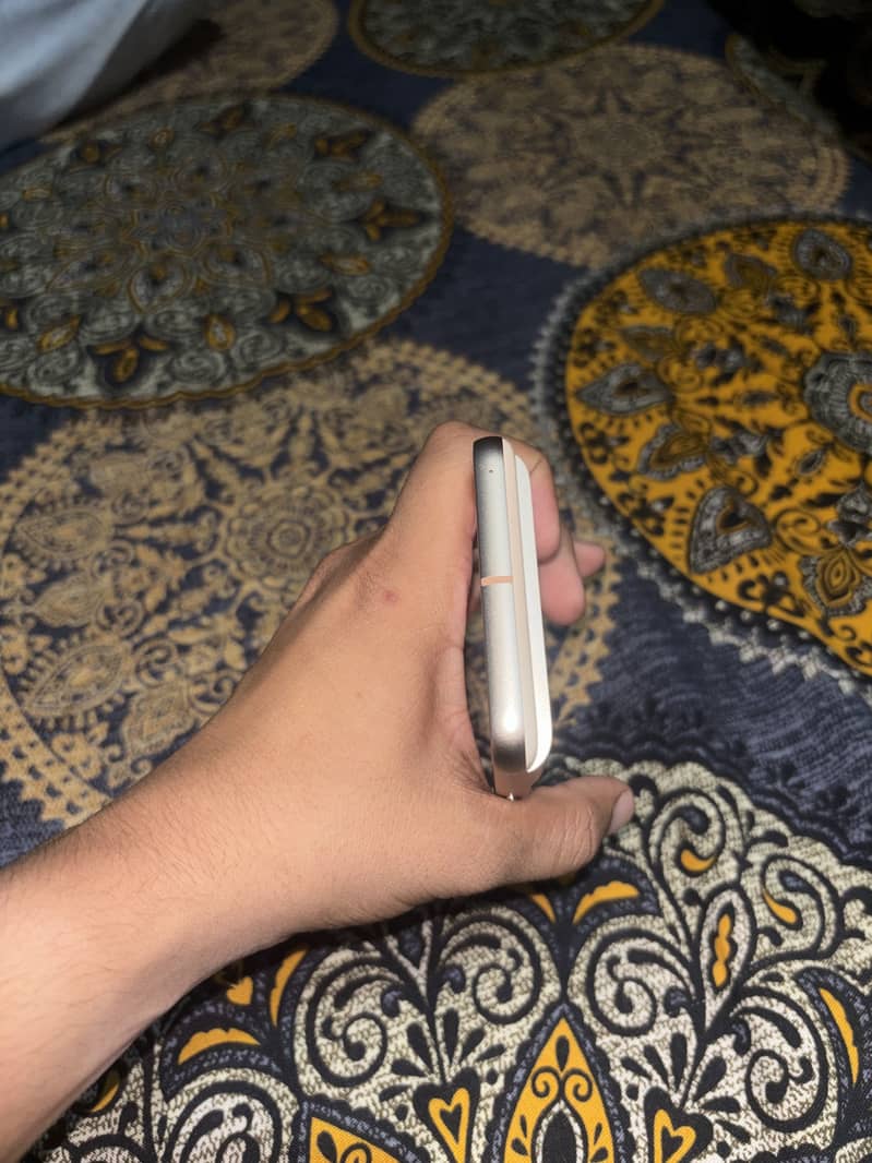 Google Pixel 8 3