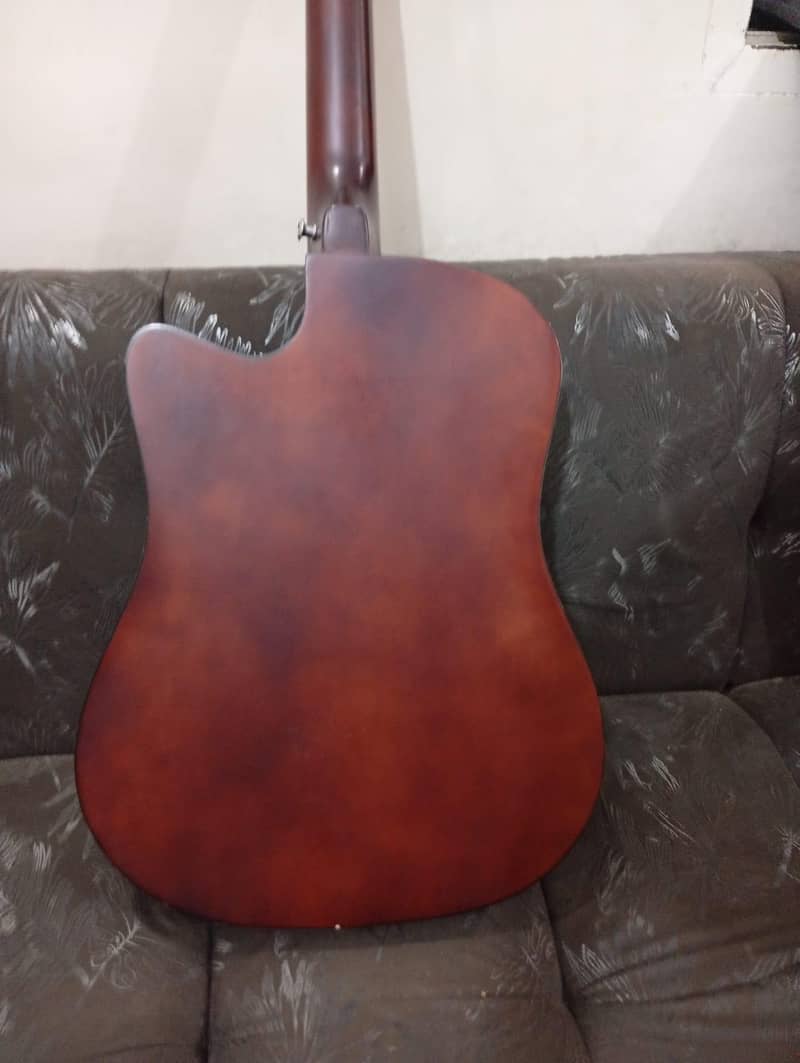 Guitar  10/10 1