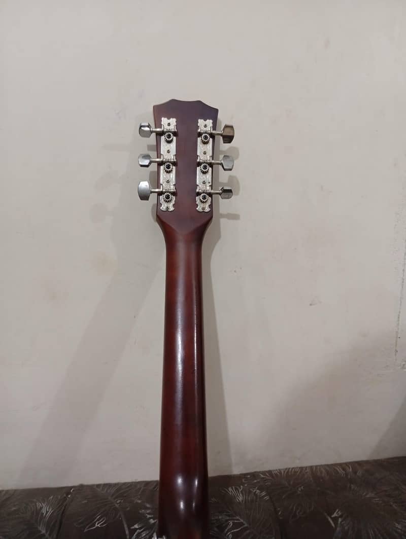 Guitar  10/10 3