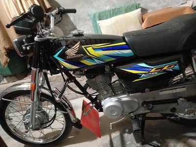 2026 Honda cg fuel tank side cover