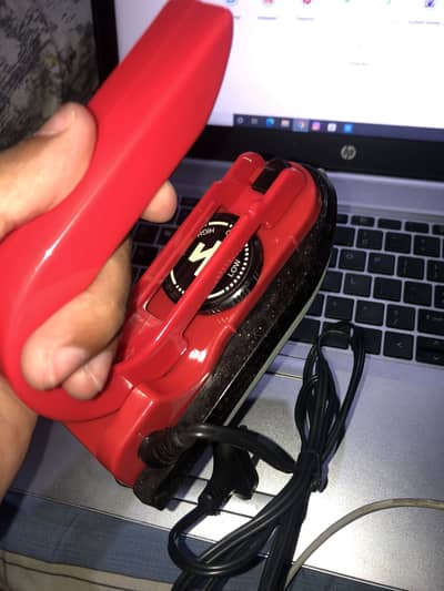 Mini travel iron