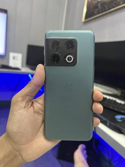 One Plus 10 Pro