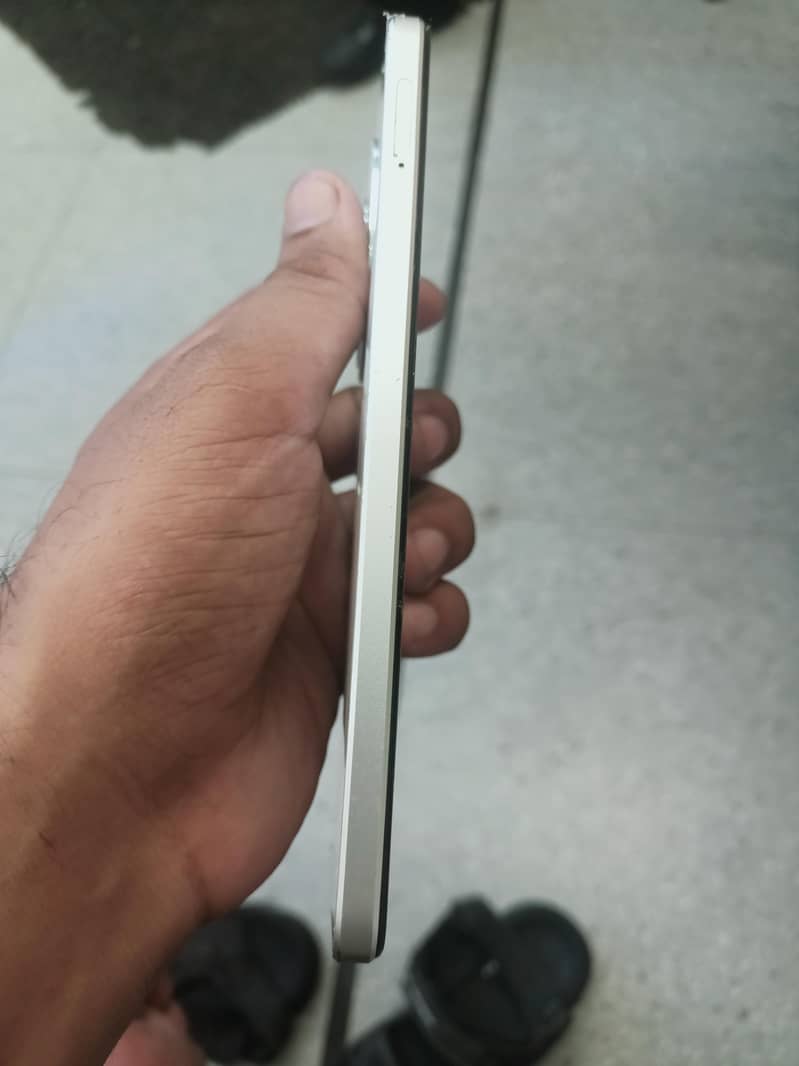 OPPO A3 4