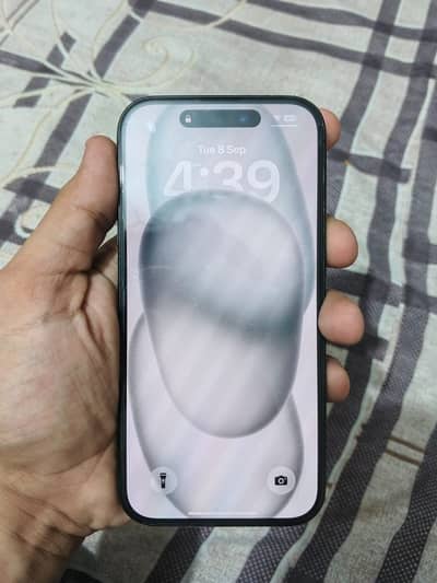 Apple iPhone 15