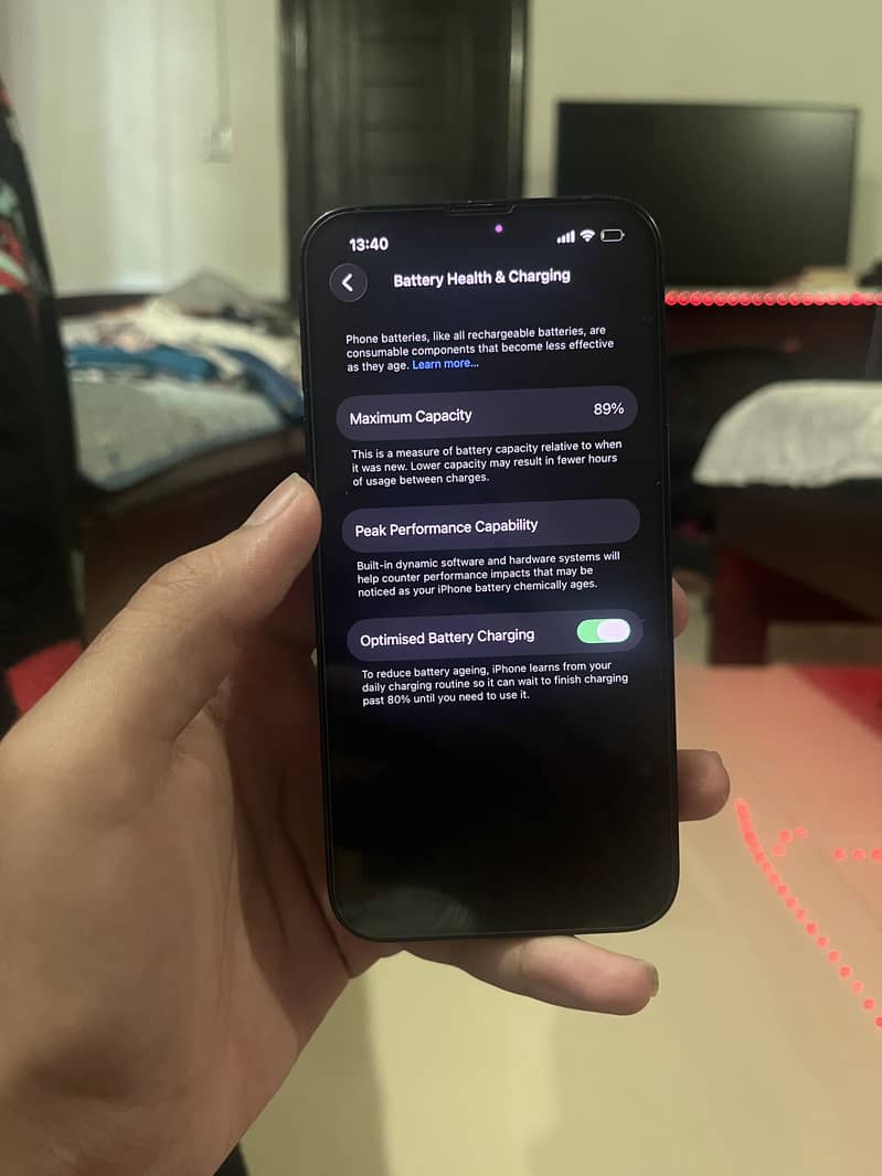 Apple iPhone 13 2