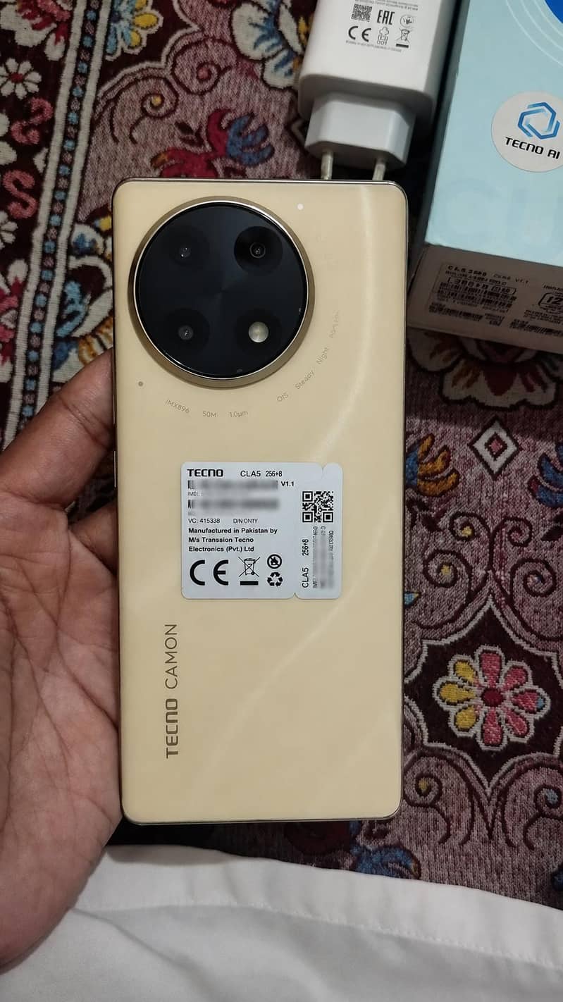 Tecno CAMON 30S 1