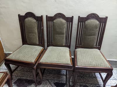 6 Seater Dining Table. Used,  Sold as it is