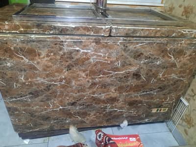 Dawlance Deep freezer 2 door 100%  Perfect working  in Condition