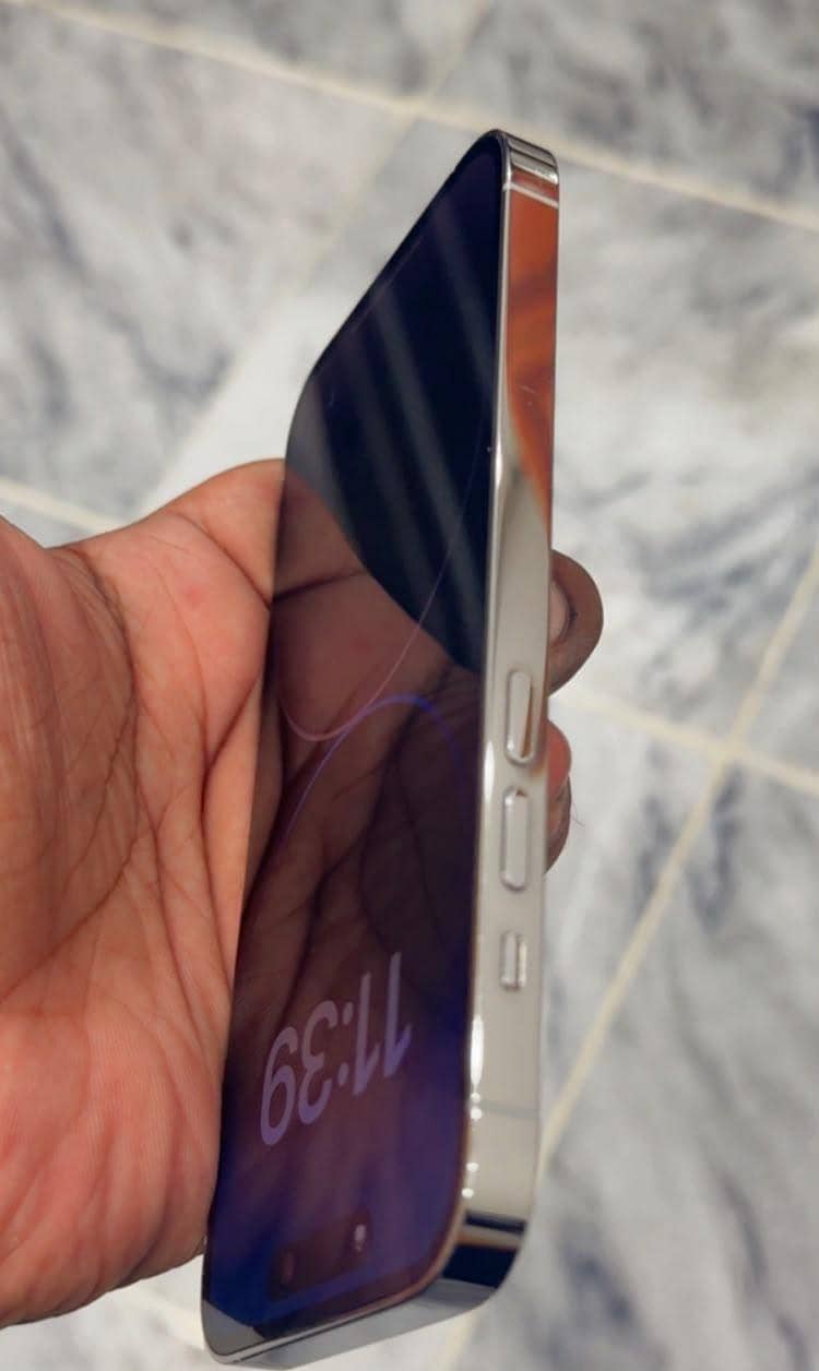 iphone 14 pro 1