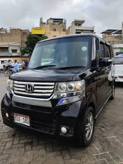 URGENT 2014/2021 HONDA N BOX CUSTOM FULL OPTION