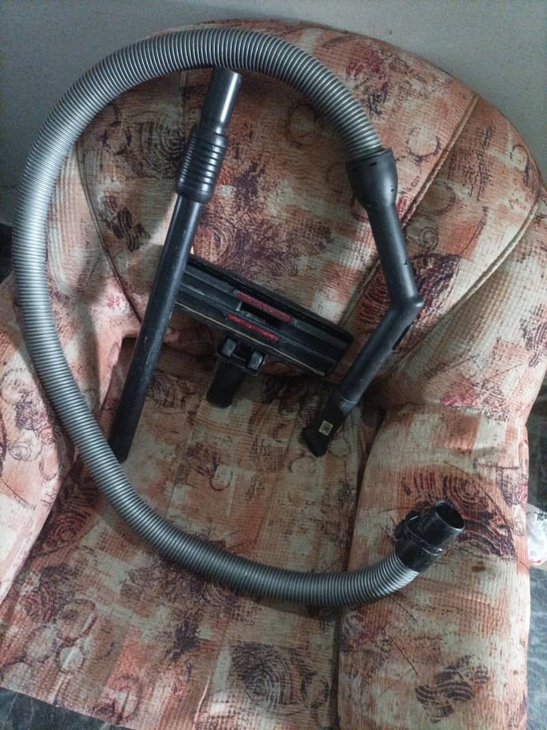 vacuum cleaner 2