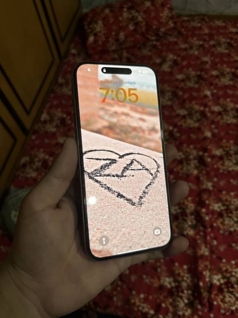 Apple iPhone 16 Pro Max 1
