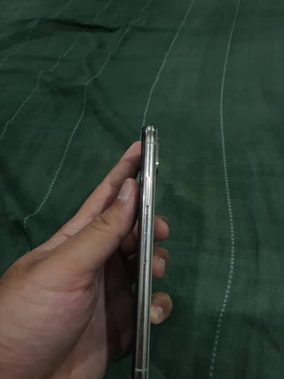 Apple iPhone X 256 gb official approved