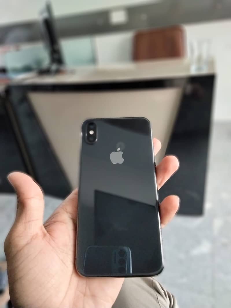 Apple iPhone X 6