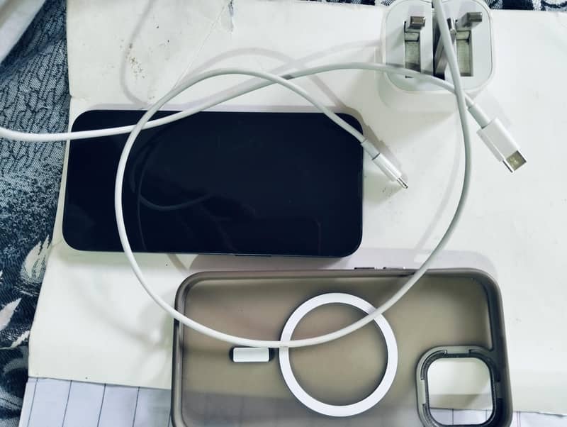 Apple iPhone 13 4