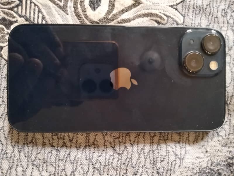 Apple iPhone 13 5