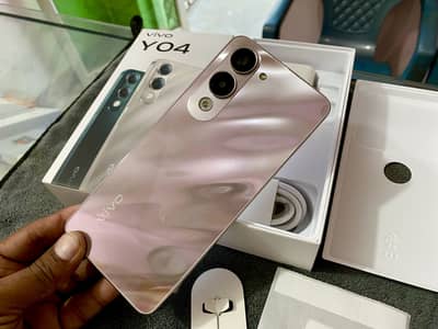 Vivo Y04 , 64GB+4GB Compelete Box & accessories 10/10