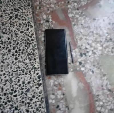Samsung Mobile Note 8 just back issue