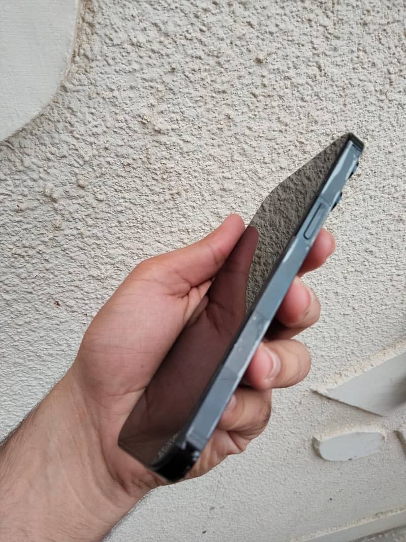 Apple iPhone 14 Pro Max 6