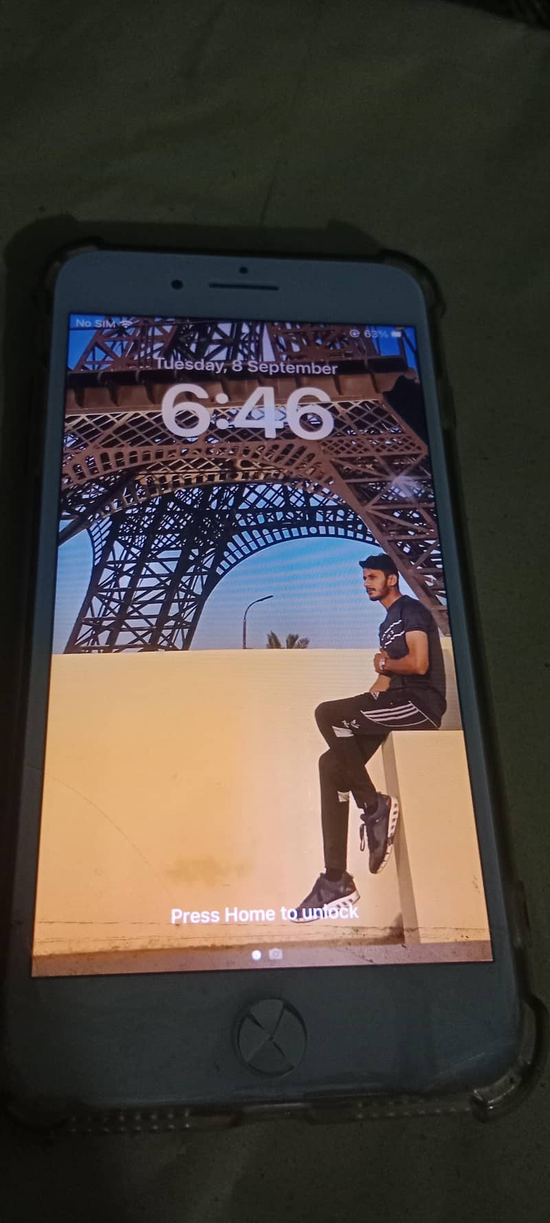 Apple iPhone 8 Plus 6
