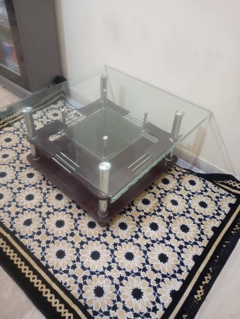 Sofa table 0