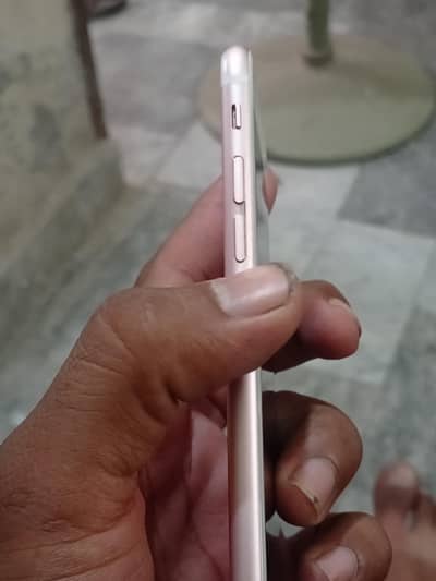Apple iPhone 6S