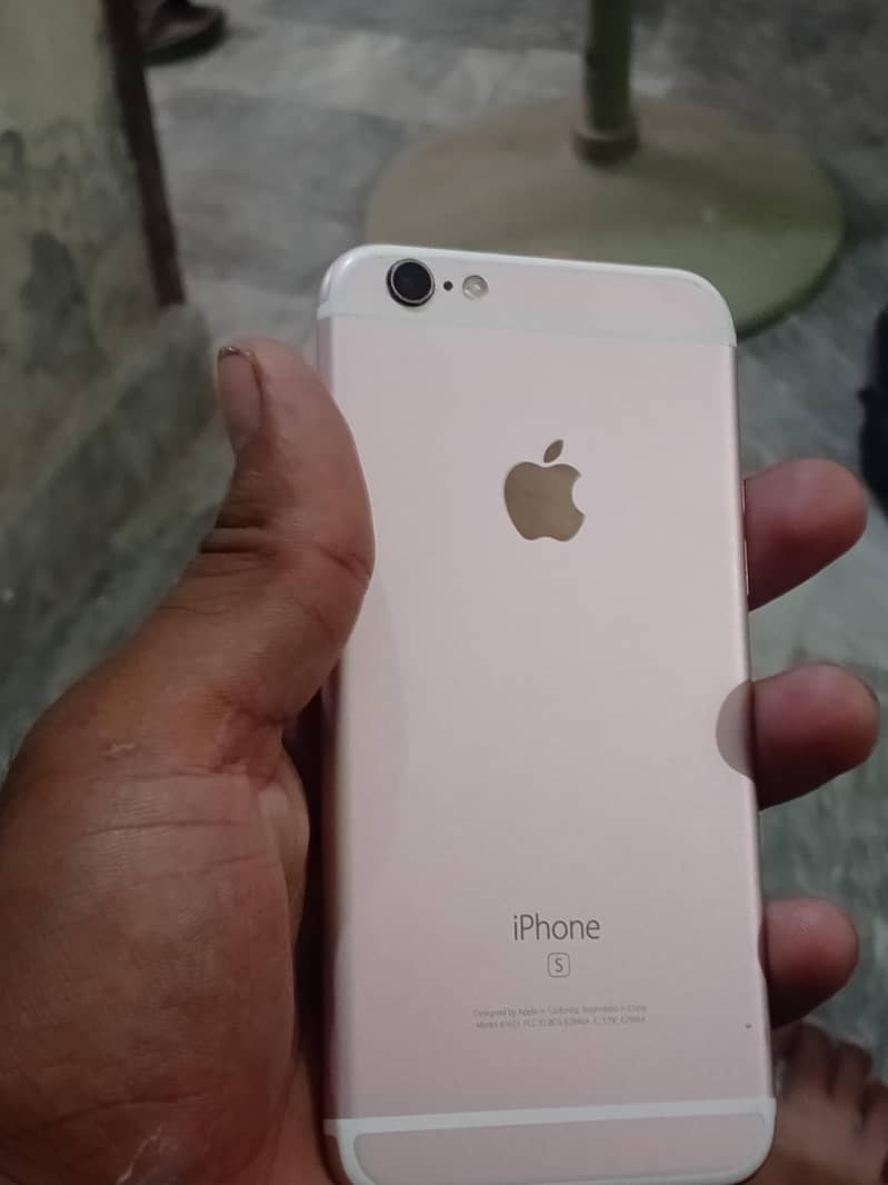 Apple iPhone 6S 4