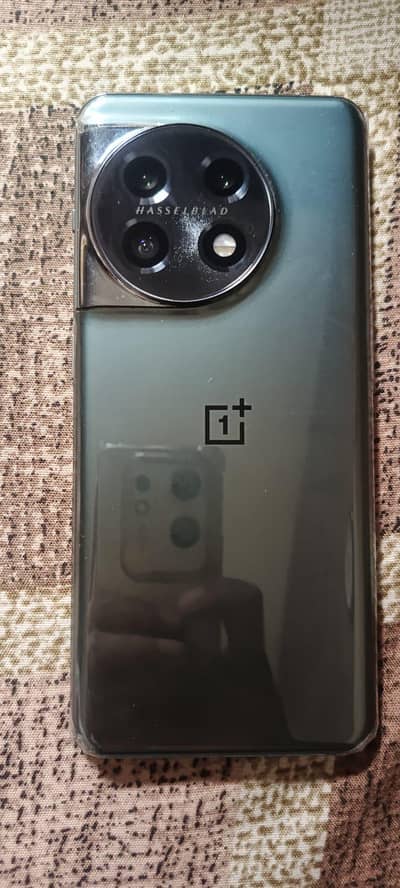 One Plus 11 5G EXCHANGE POSSIBLE