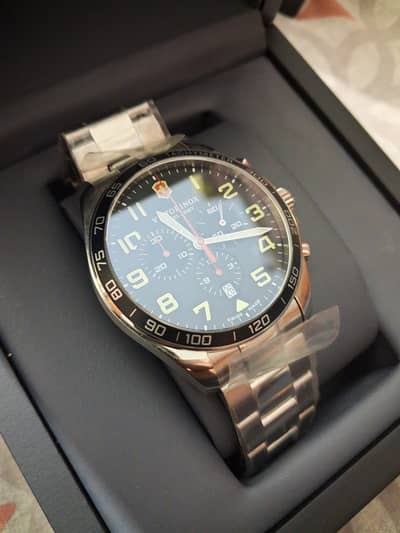 New Victorinox Swiss Army Watch