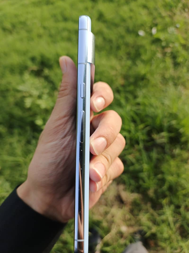 Google Pixel 8 Pro 3