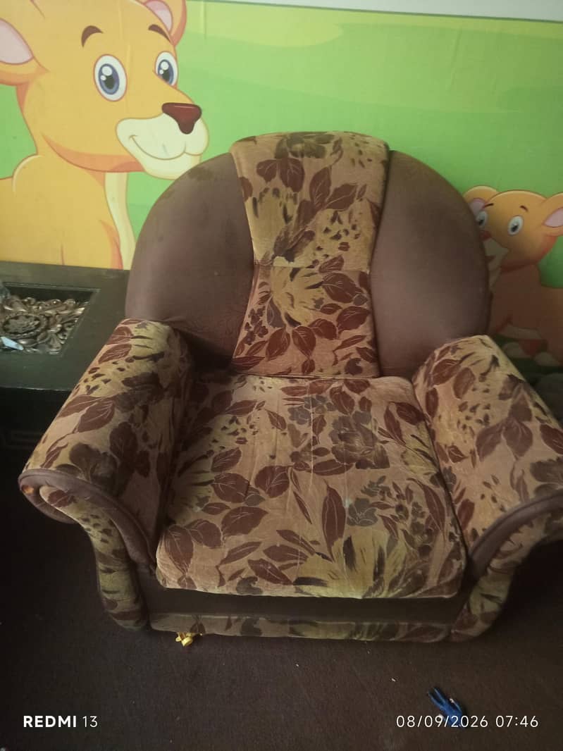 sofa chairs 0