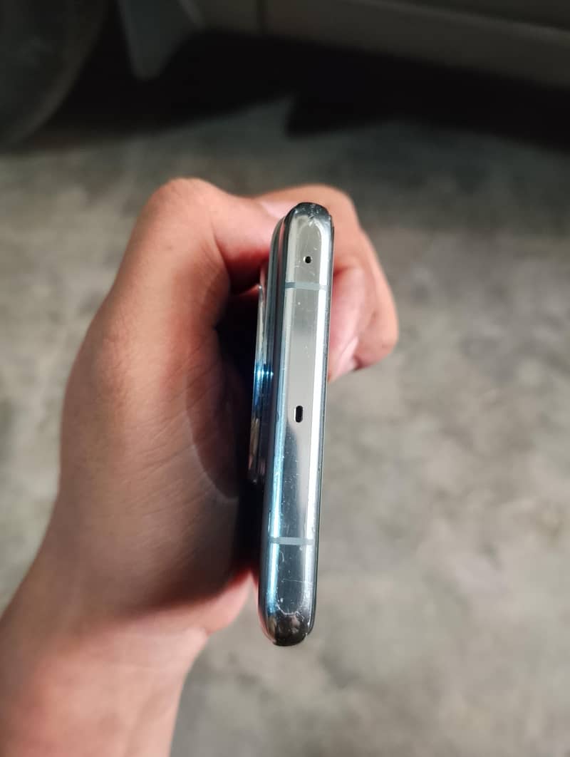 One Plus 11 4
