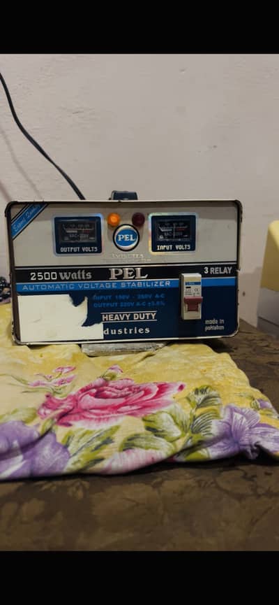 PEL 2500waat stabilizer
