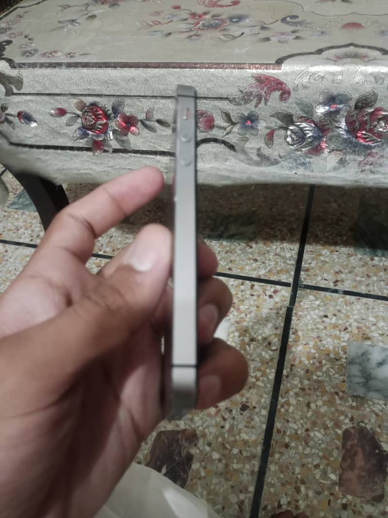 Apple iPhone 5s 3