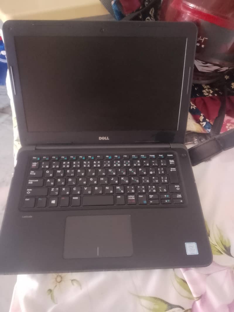 Dell Laptop 3