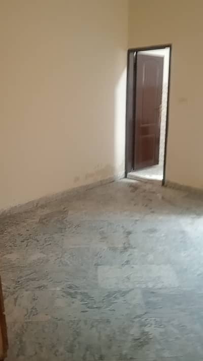 Upper Portion For Rent In Main Boulevard Defence Opposite Adil Hospital