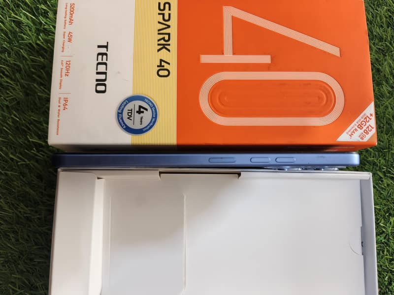 Tecno Spark 40 1