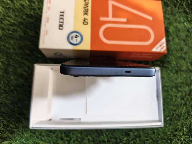 Tecno Spark 40 2