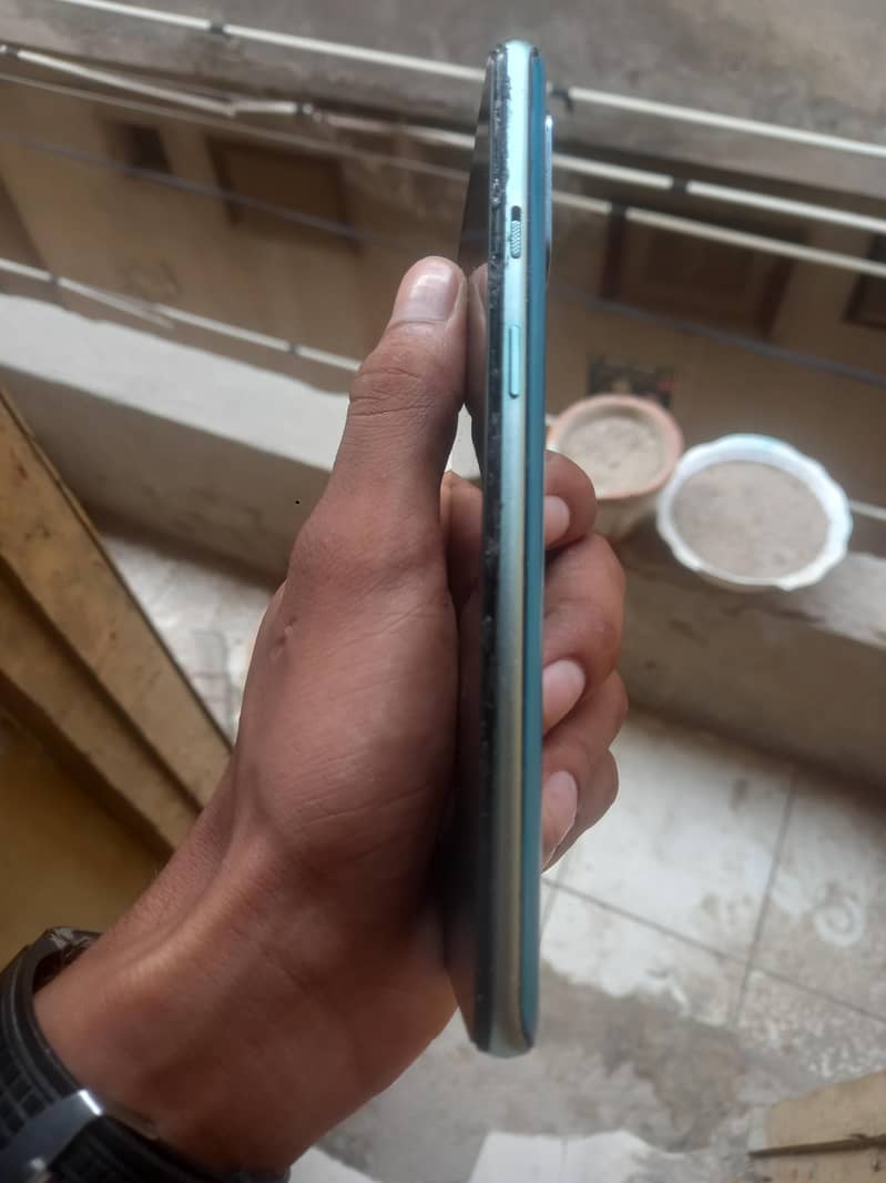 One Plus 8T 6